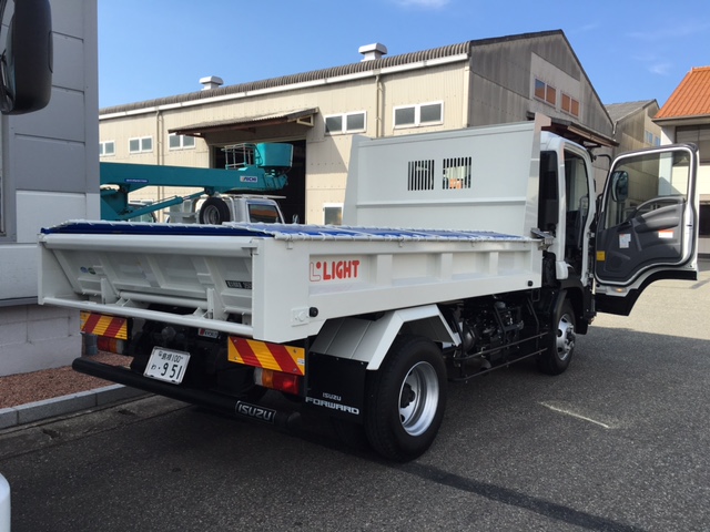4Tﾘﾔﾌﾗｯﾄｹﾞｰﾄﾀﾞﾝﾌﾟを導入致しました!! | 新着情報 | 株式会社 ライト